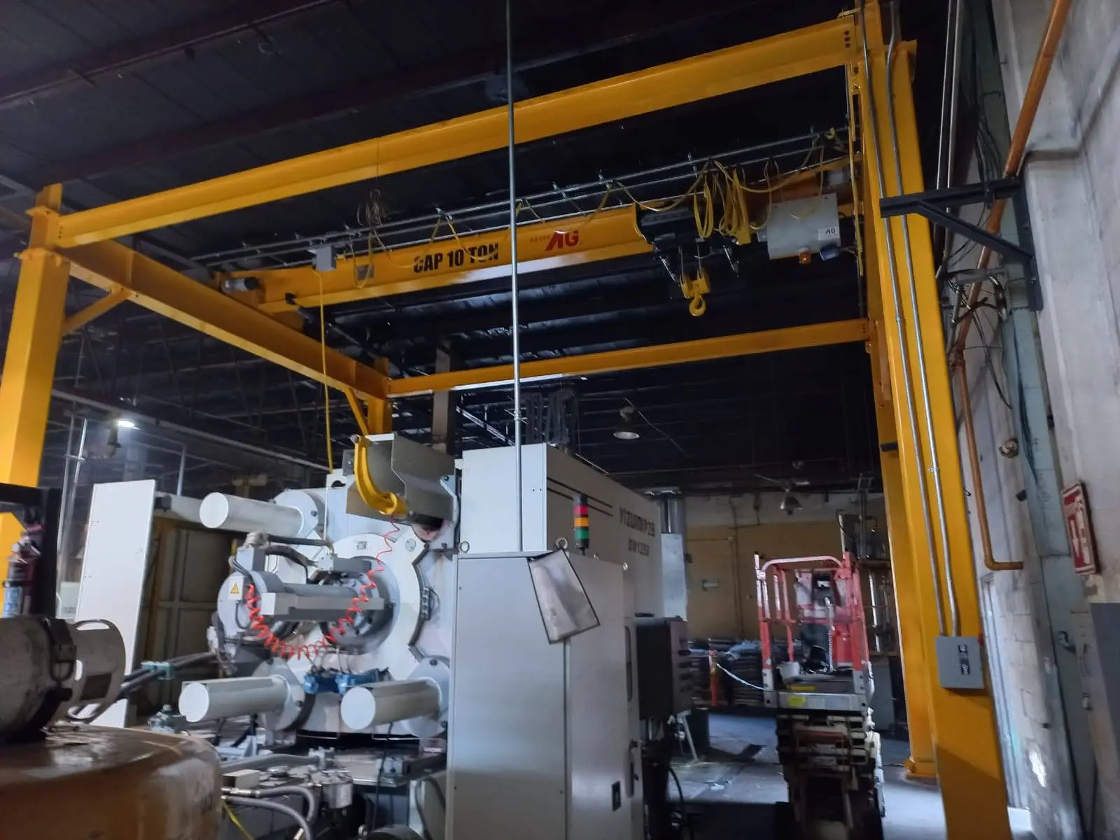 Equipo de elevación industrial operado con control remoto